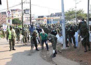 UPDF’s Mountain Infantry Division Cleans up Fort Portal City 
