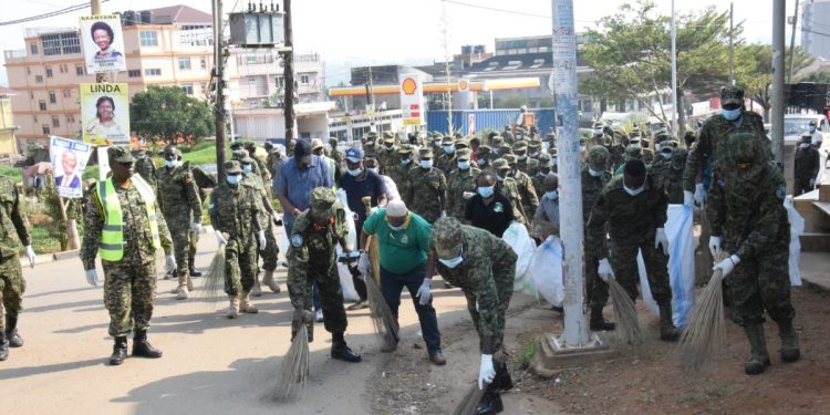 UPDF’s Mountain Infantry Division Cleans up Fort Portal City