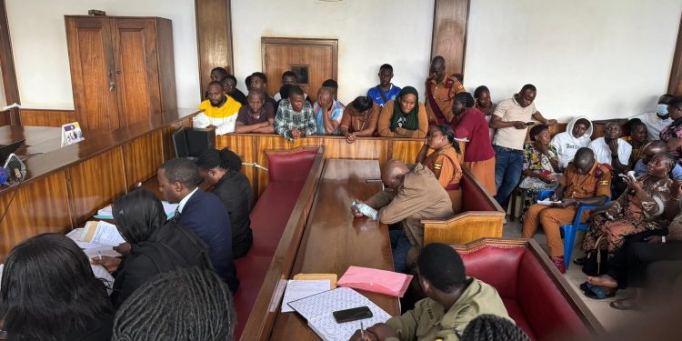 15 Traders Released Amidst Tension from Colleagues