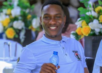 Junior stop abusing Kasuku – Full Figure 