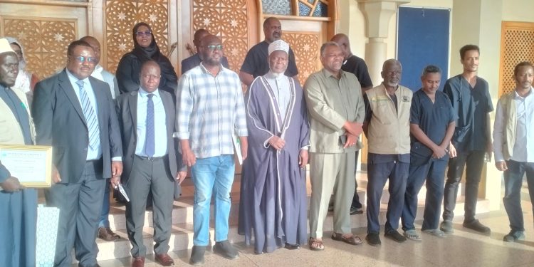 Mufti Bids Farewell to Saudi Eye Specialists