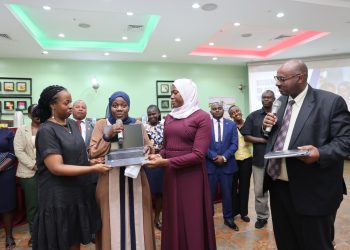 Local Government Communicators Receive Laptops from Government