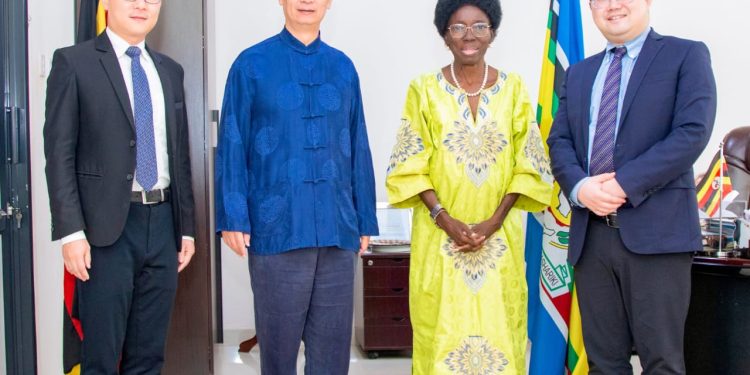 Chinese Ambassador Zhang Bids Farewell to Rt. Hon. Kadaga
