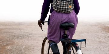 Ugandans Rally Behind Schoolgirl Who Rode Bicycle Through Rain to Attend Classes